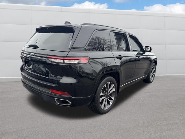 Used 2023 Diamond Black Jeep Overland image 8