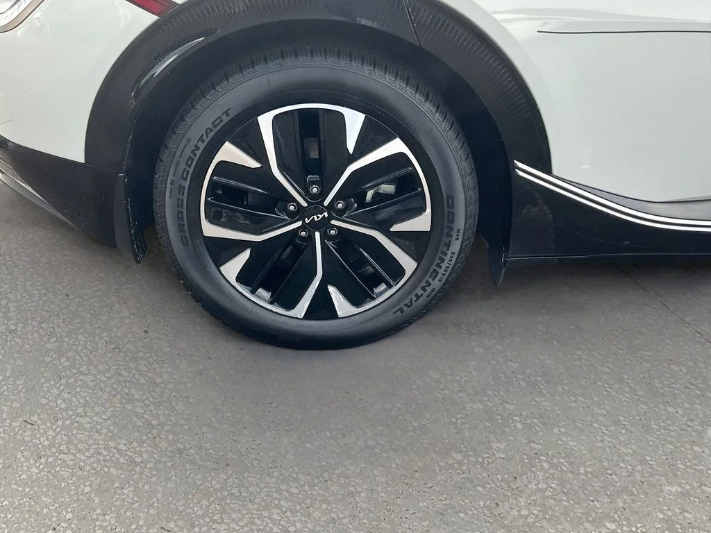 Certified Used 2023  Kia Wind image 31