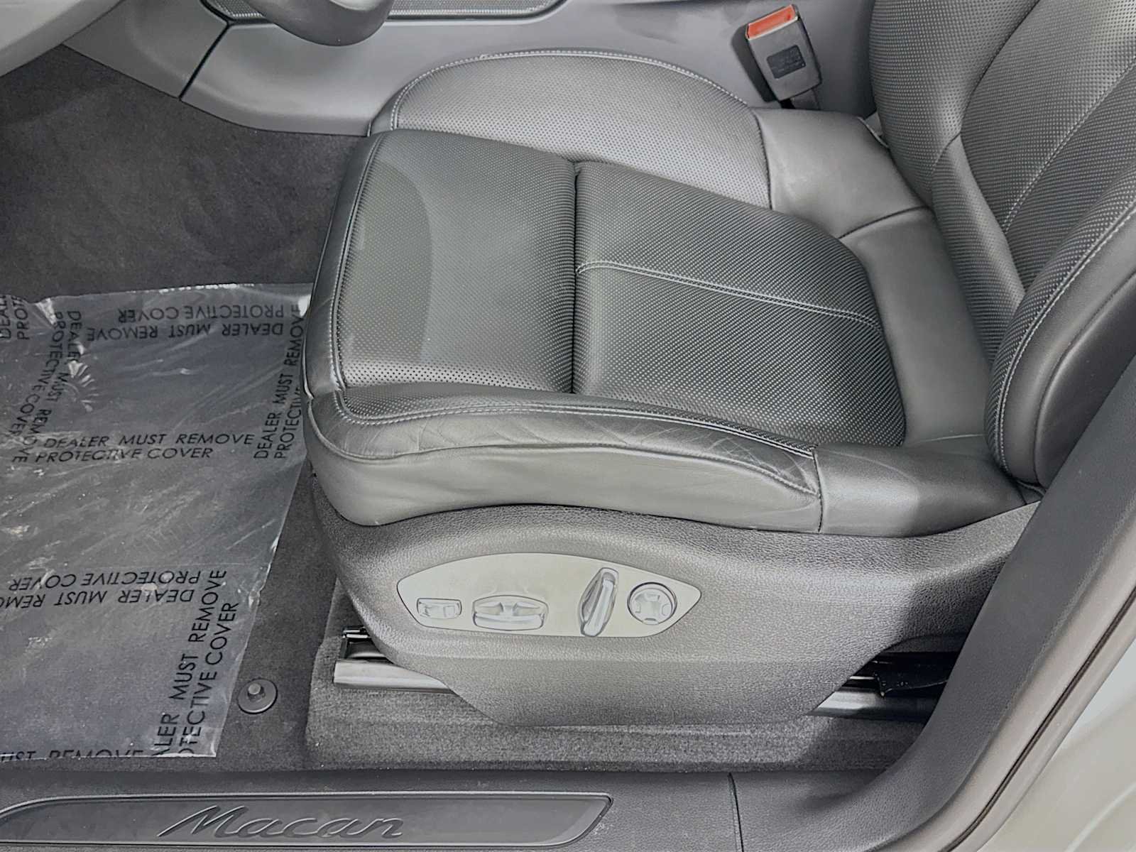 Certified Used 2025 Chalk Porsche  image 13