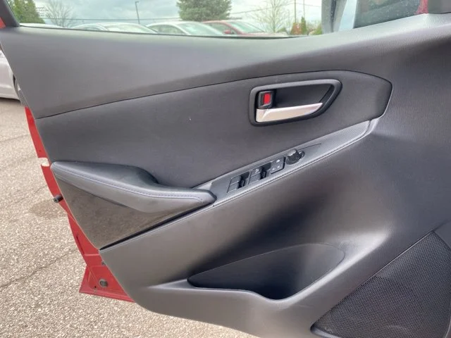 Used 2016 Red Scion Base image 16