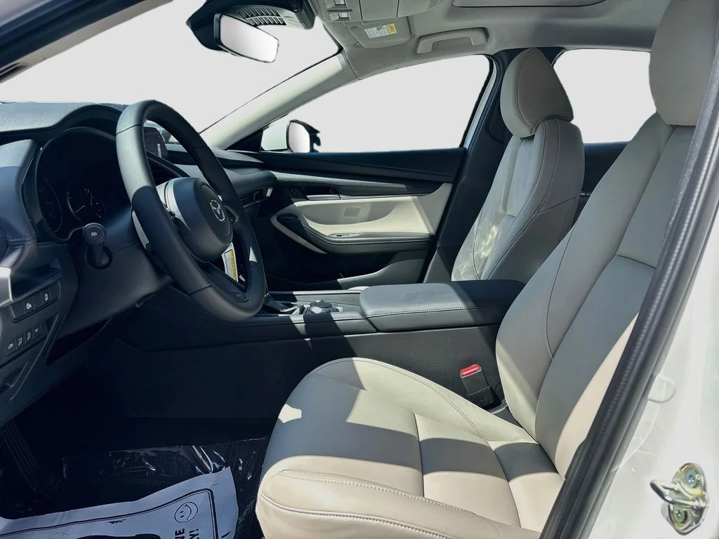 New 2026 Snowflake White Pearl Mazda 2.5 S Preferred image 21