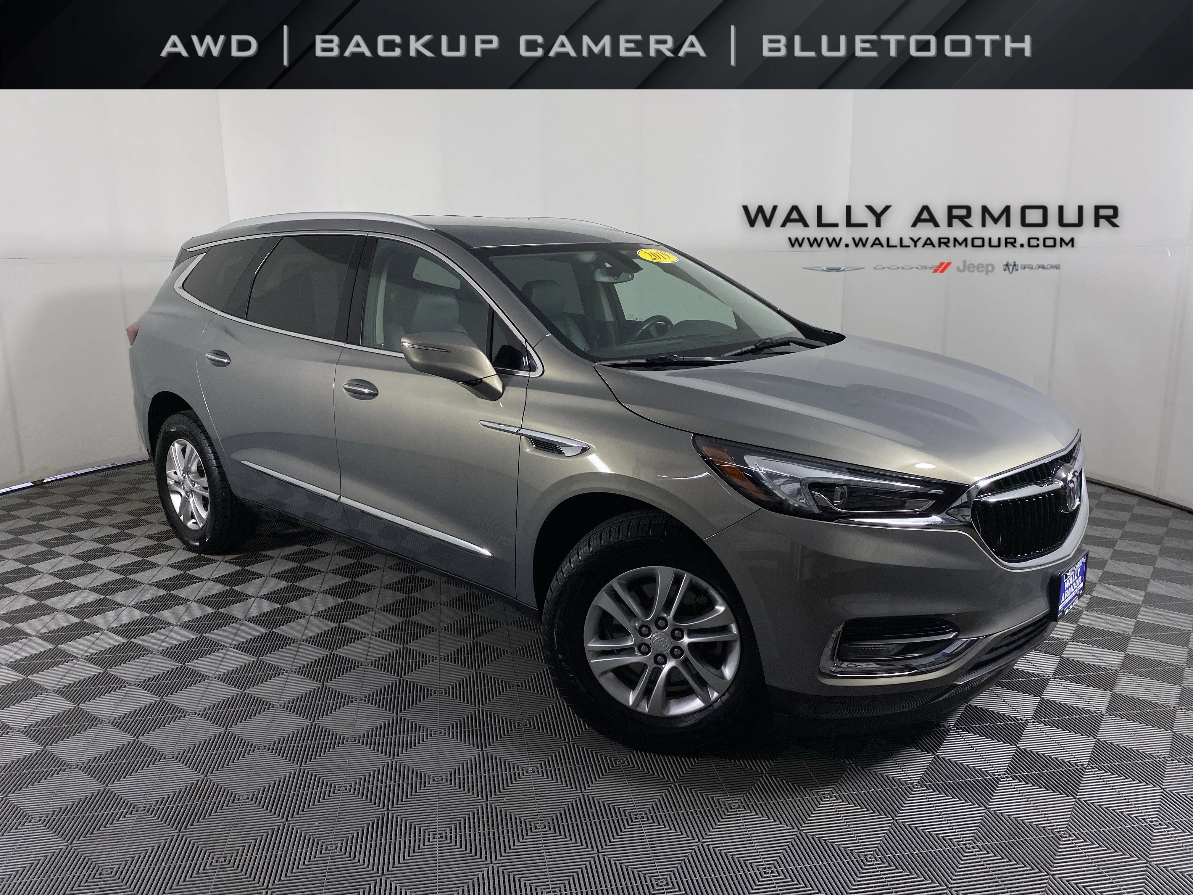 2019 Buick Enclave Essence AWD's photo