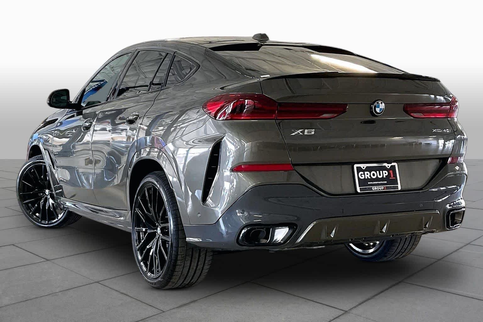New 2027 Manhattan Green Metallic BMW xDrive40i image 12