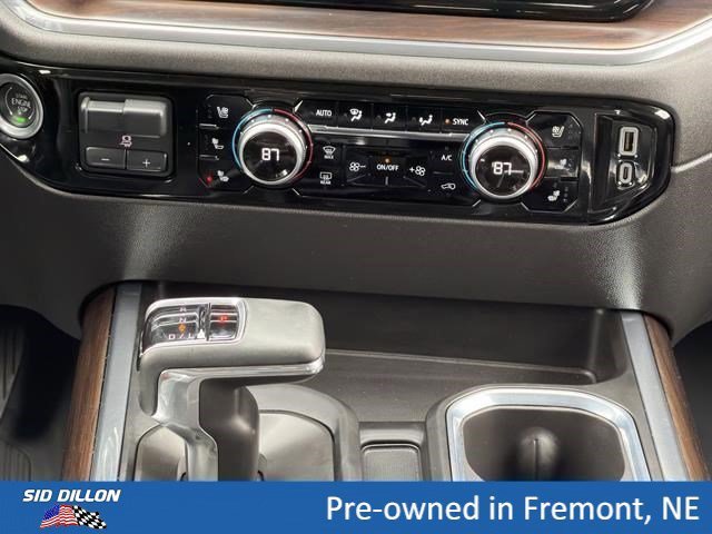 Used 2024 Onyx Black GMC SLT image 12