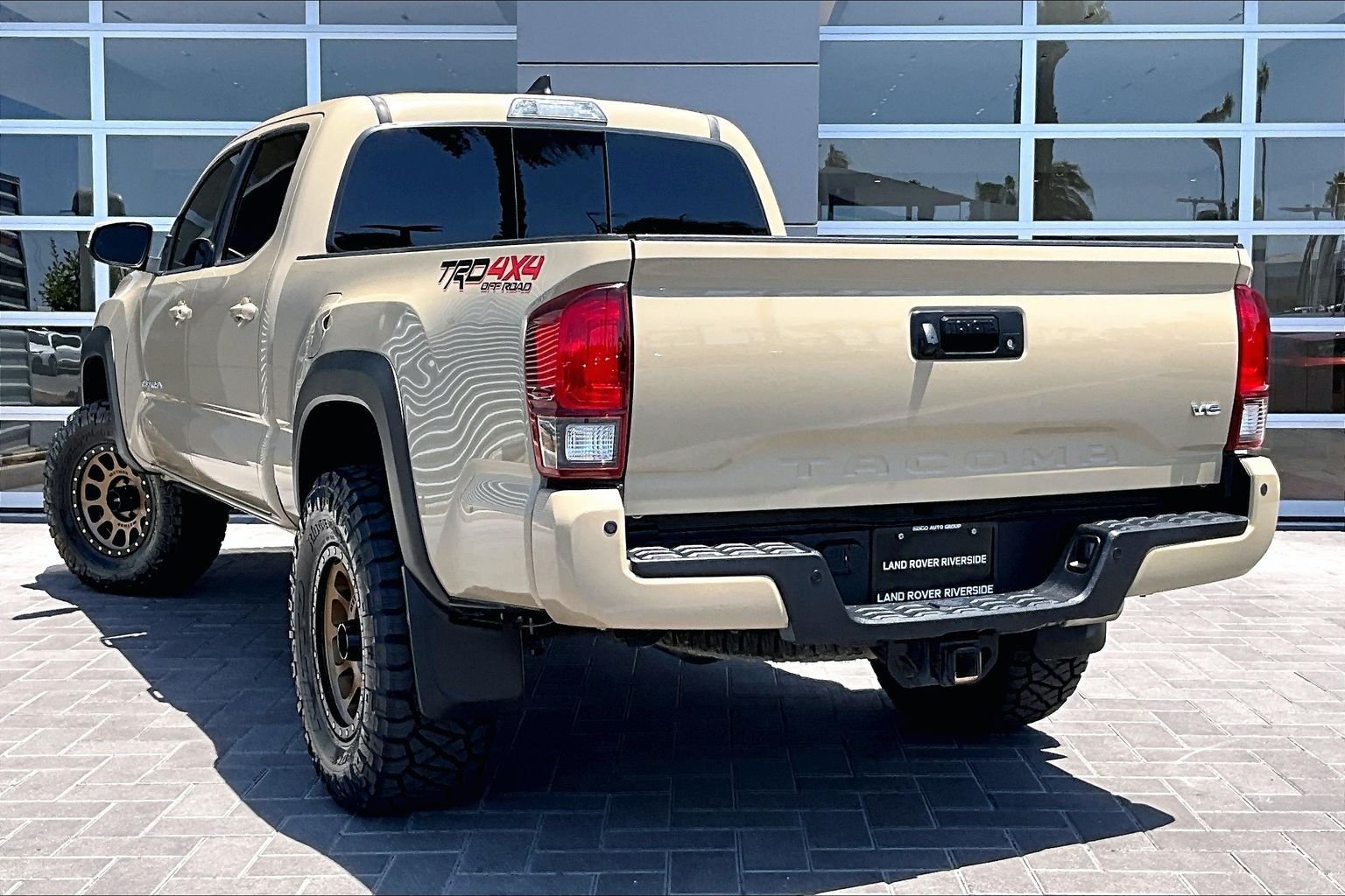 Used 2018  Toyota TRD Off-Road image 12