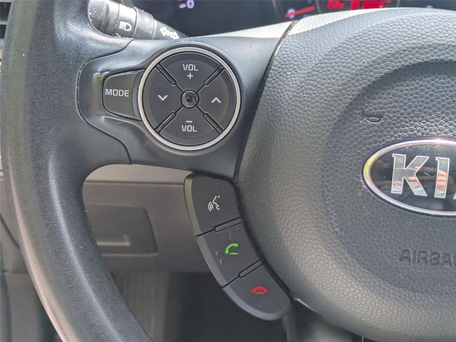 Used 2018 Titanium Gray Kia + image 19