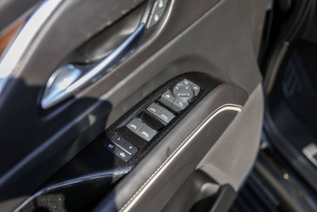 Used 2022 BLACK RAVEN Cadillac Sport Platinum image 23