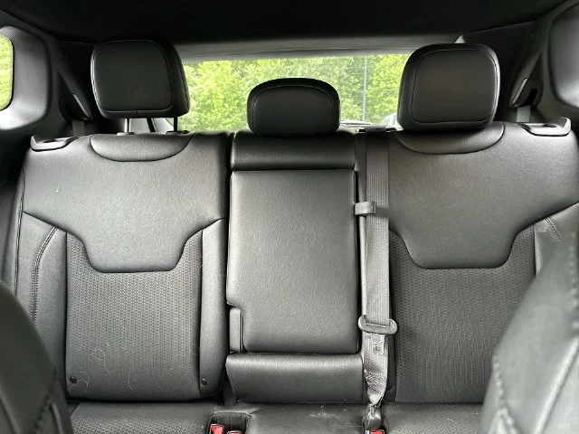 Used 2025 White Jeep Trailhawk image 34