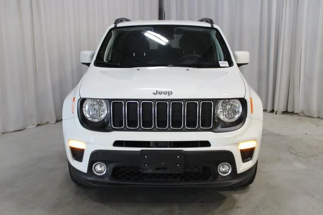 Used 2021 White Jeep Latitude image 25