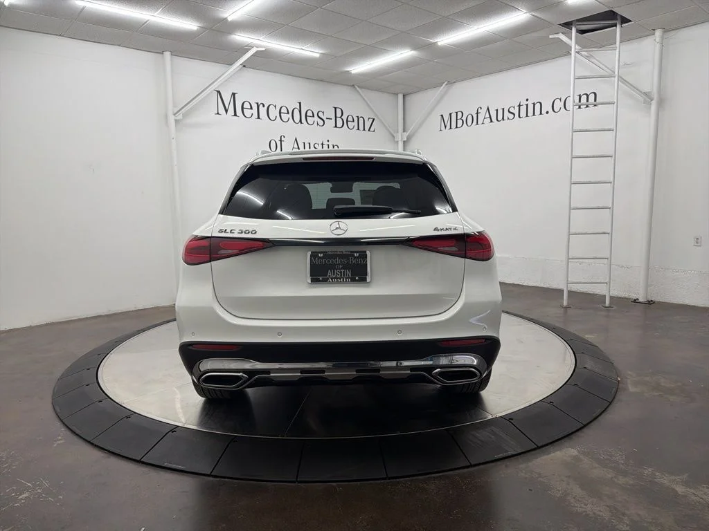 Used 2026 White Mercedes-Benz GLC 300 image 6