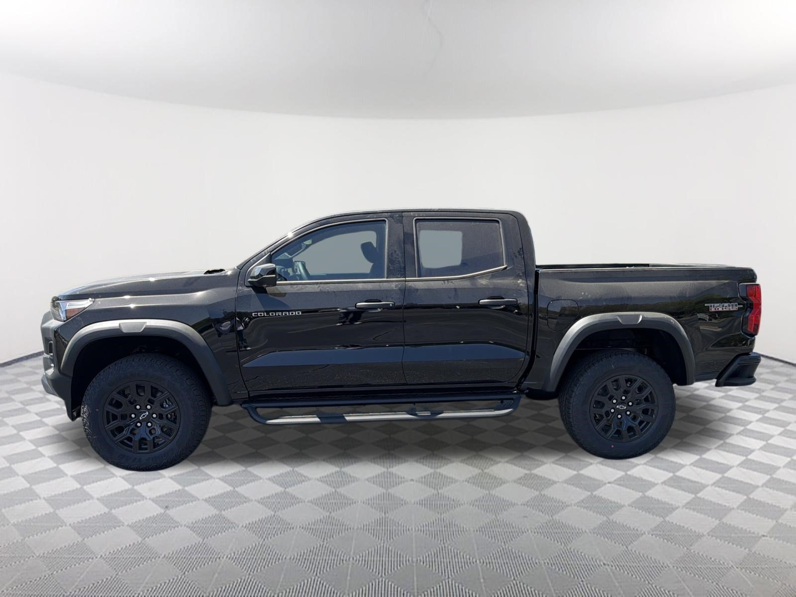 2026 Chevrolet Colorado Trail Boss - Photo 8