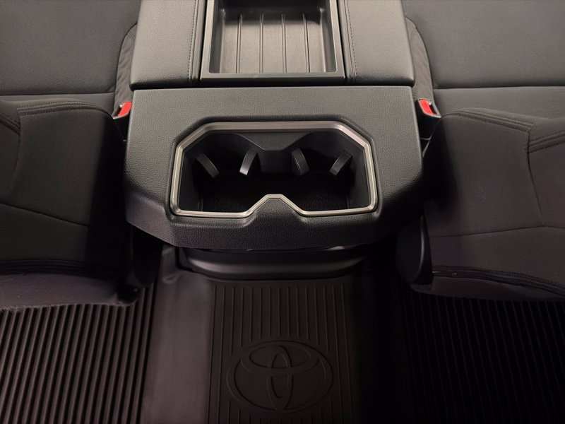 Used 2022  Toyota SR5 image 14