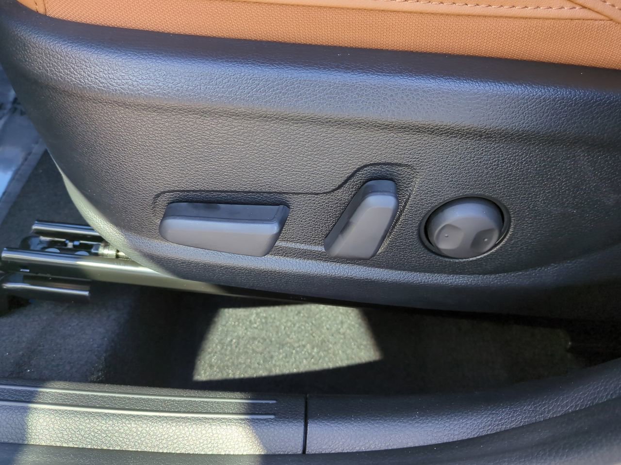 New 2026 Fusion Black Kia EX image 16