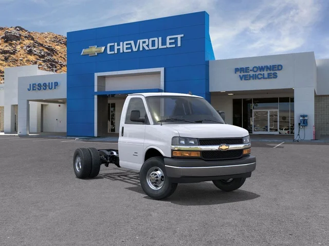 2025 Chevrolet Express 3500 Work Van