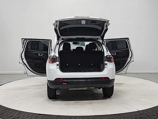 Used 2022 White Jeep Trailhawk image 14