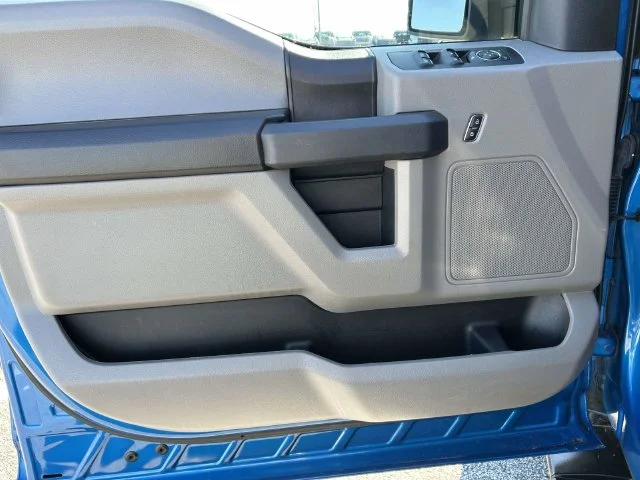 Used 2019 Blue Ford XL image 16