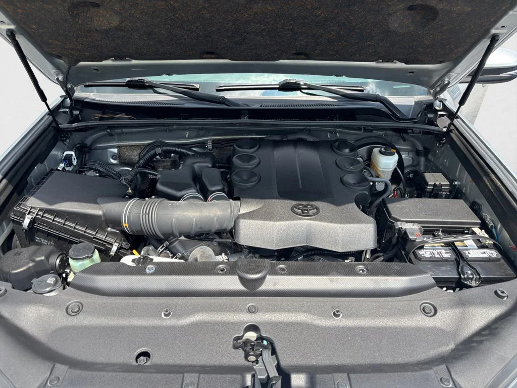 Used 2022 Silver Toyota SR5 Premium image 15