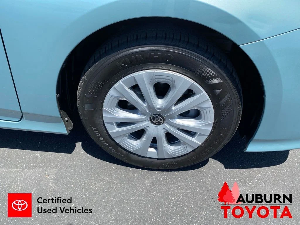 Certified Used 2022 Sea Glass Pearl Toyota L image 10