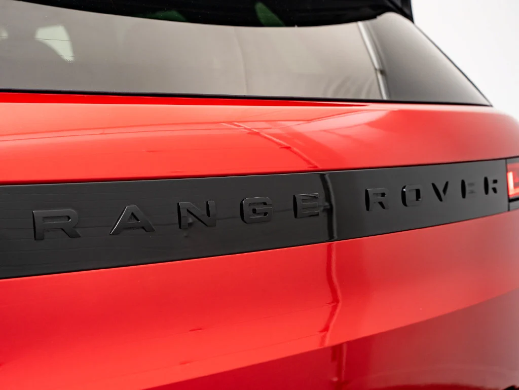 New 2026 Firenze Red Land Rover Dynamic SE image 17