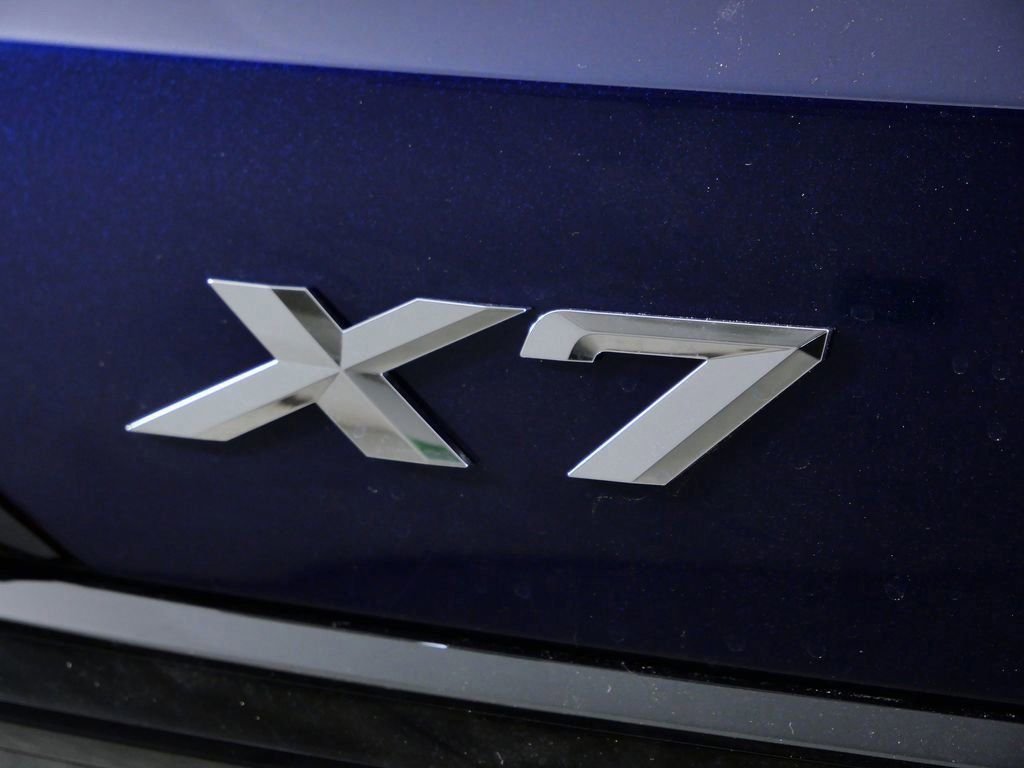 Certified Used 2026 Tanzanite Blue II Metallic BMW xDrive40i image 16