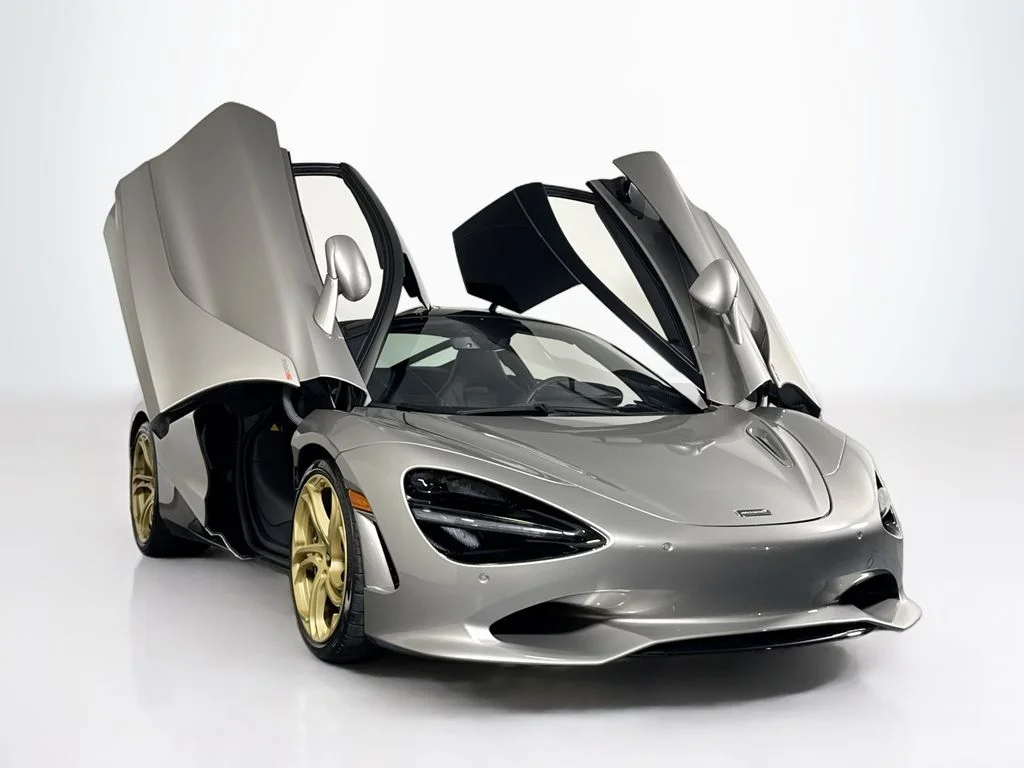 Used 2025 Blade Silver McLaren Coupe image 20