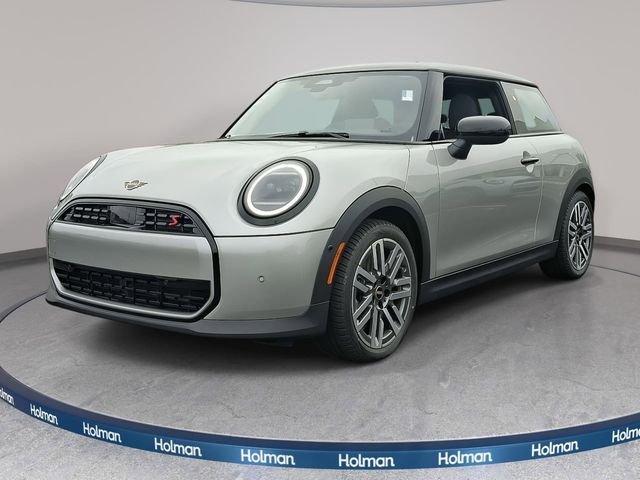 2026 MINI Hardtop Cooper S Signature's photo