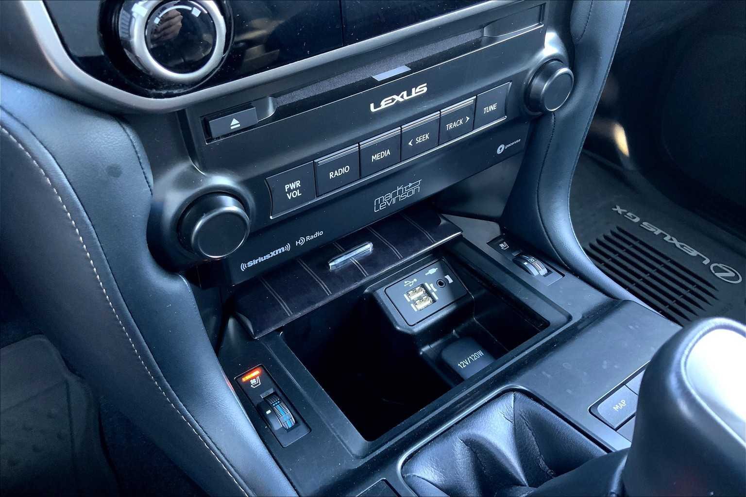Used 2022 Nebula Gray Pearl Lexus Premium image 32