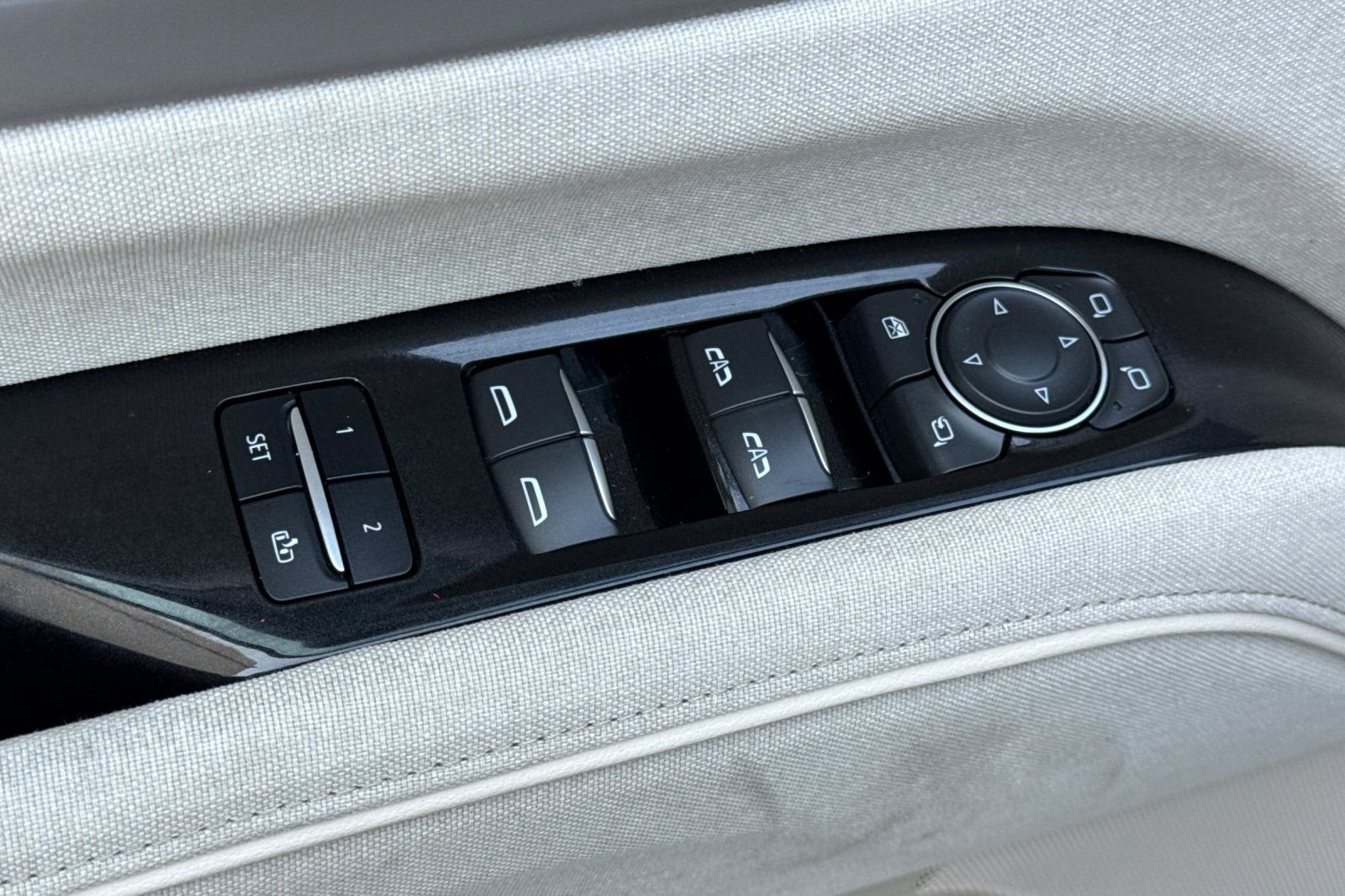 Used 2024 White Cadillac Sport Platinum image 12