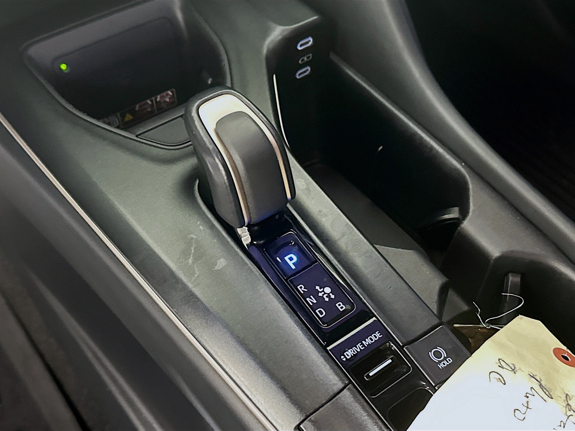 2023 Toyota Crown XLE - Photo 21
