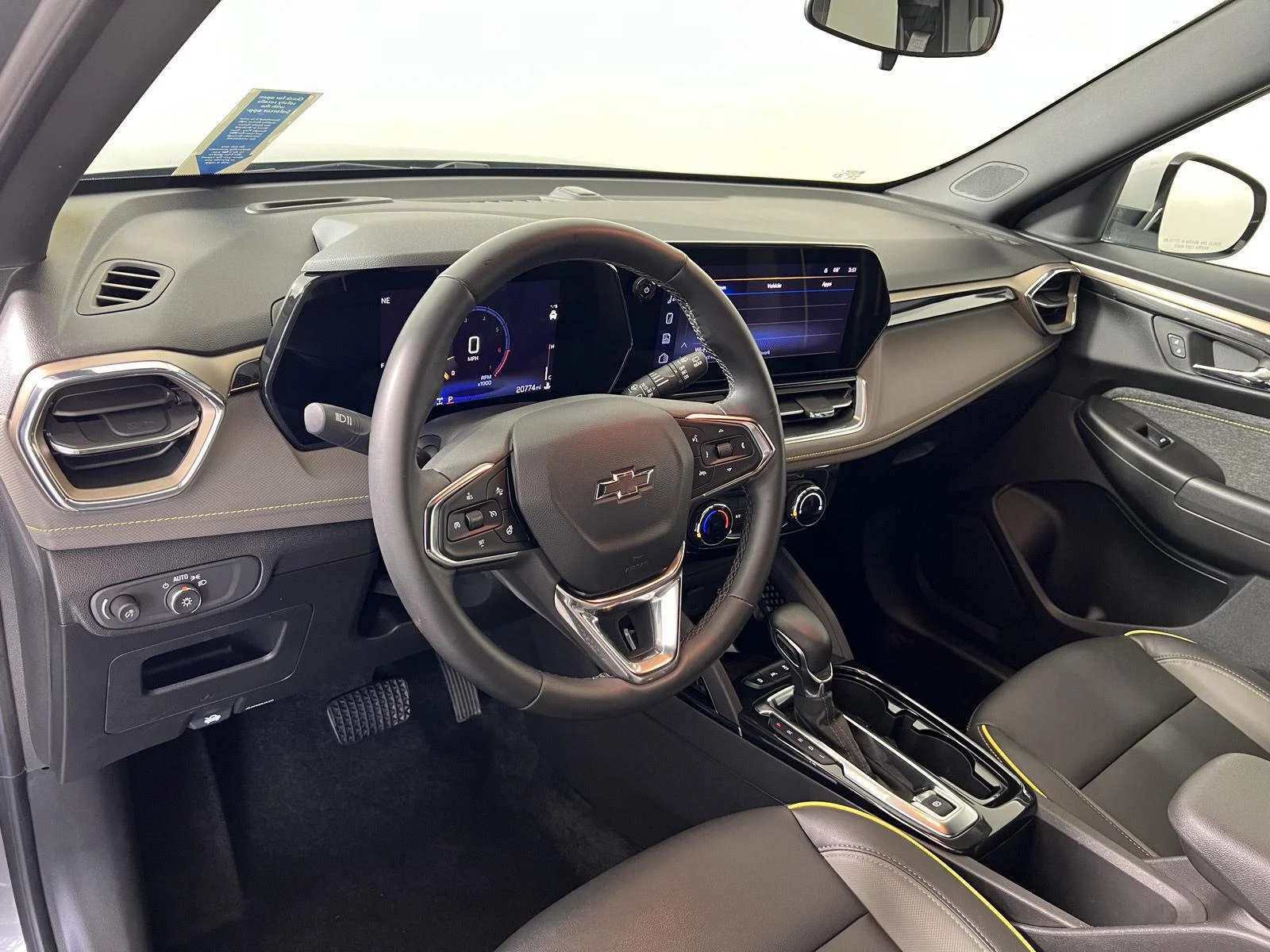 Used 2025 Sterling Gray Metallic Chevrolet ACTIV image 10