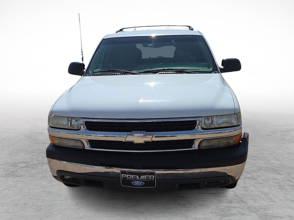 Used 2002 White Chevrolet LS image 3