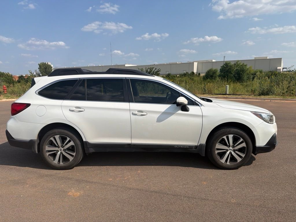 Used 2018 Crystal White Pearl Subaru 2.5i image 4