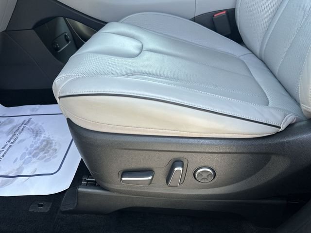 Used 2024 Red Hyundai SEL image 16
