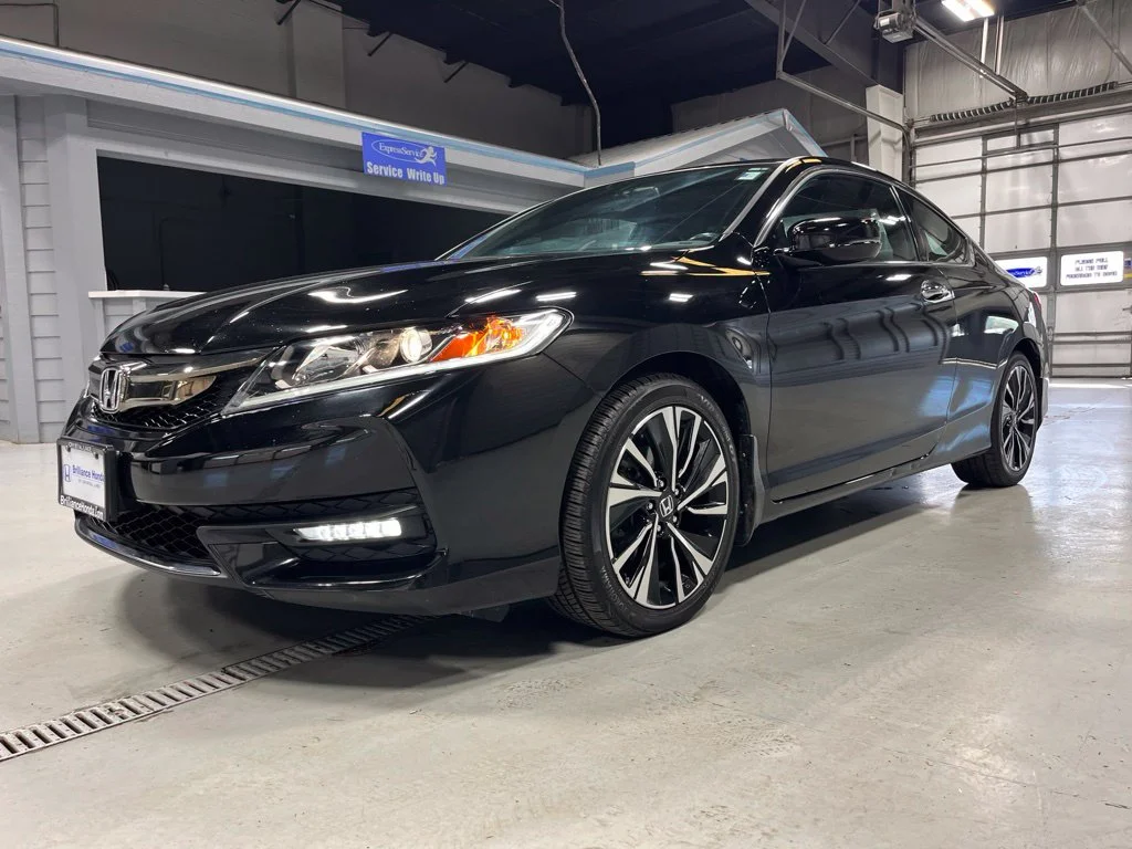 2017 Honda Accord EX-L V-6 - Photo 3