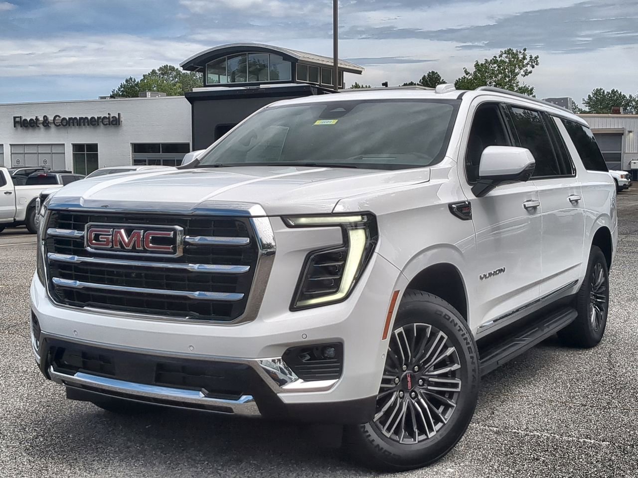 New 2026 Summit White GMC Elevation image 1