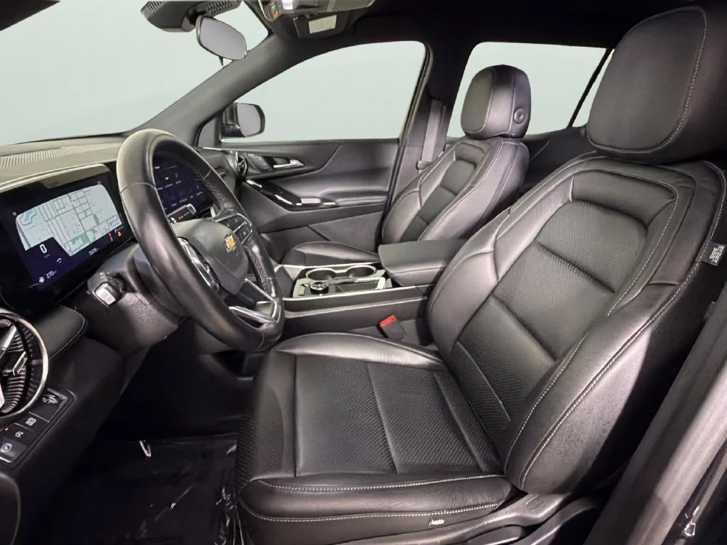 Used 2026 Mosaic Black Metallic Chevrolet LT image 18