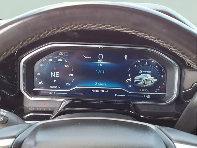 Used 2024 Summit White Chevrolet LT image 13