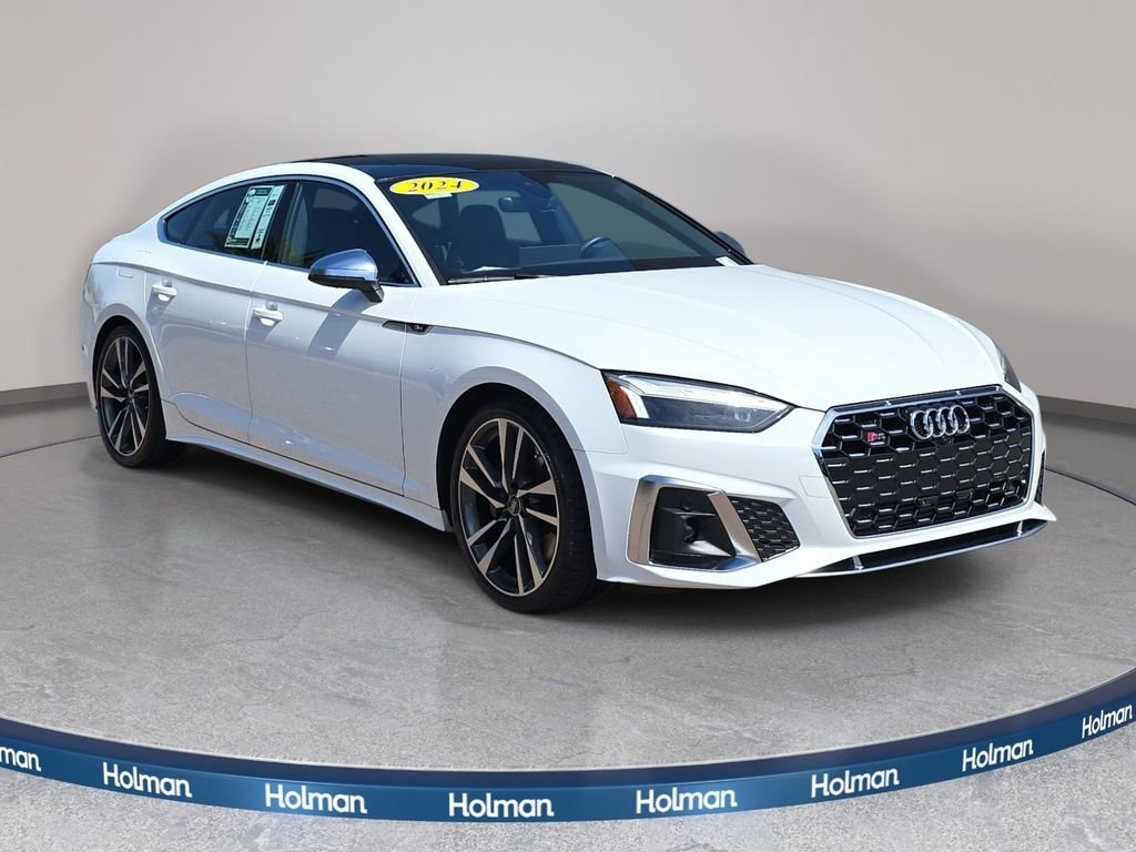 Used 2024 White Audi  image 4