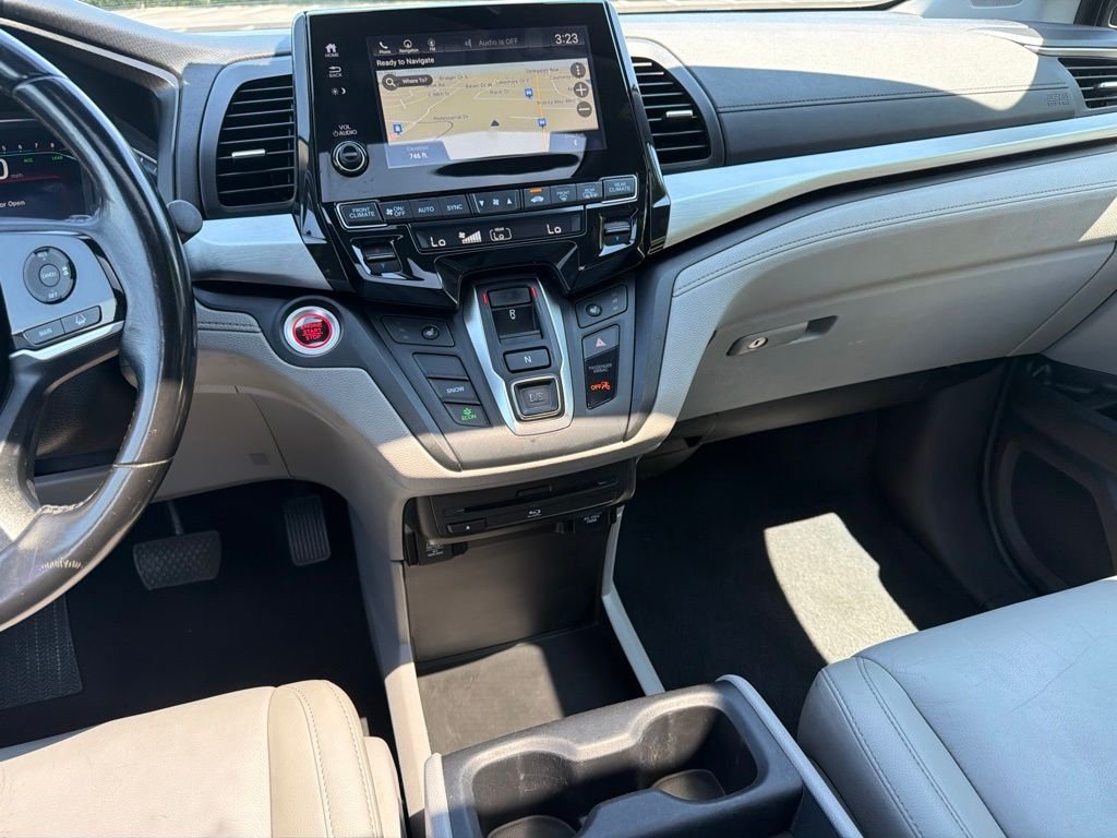 Certified Used 2018 Modern Steel Metallic Honda EX-L image 16
