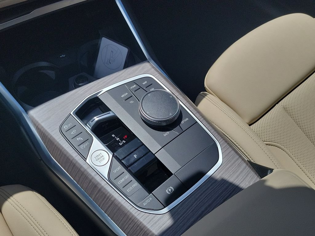 New 2026 Black Sapphire Metallic BMW 330i image 13