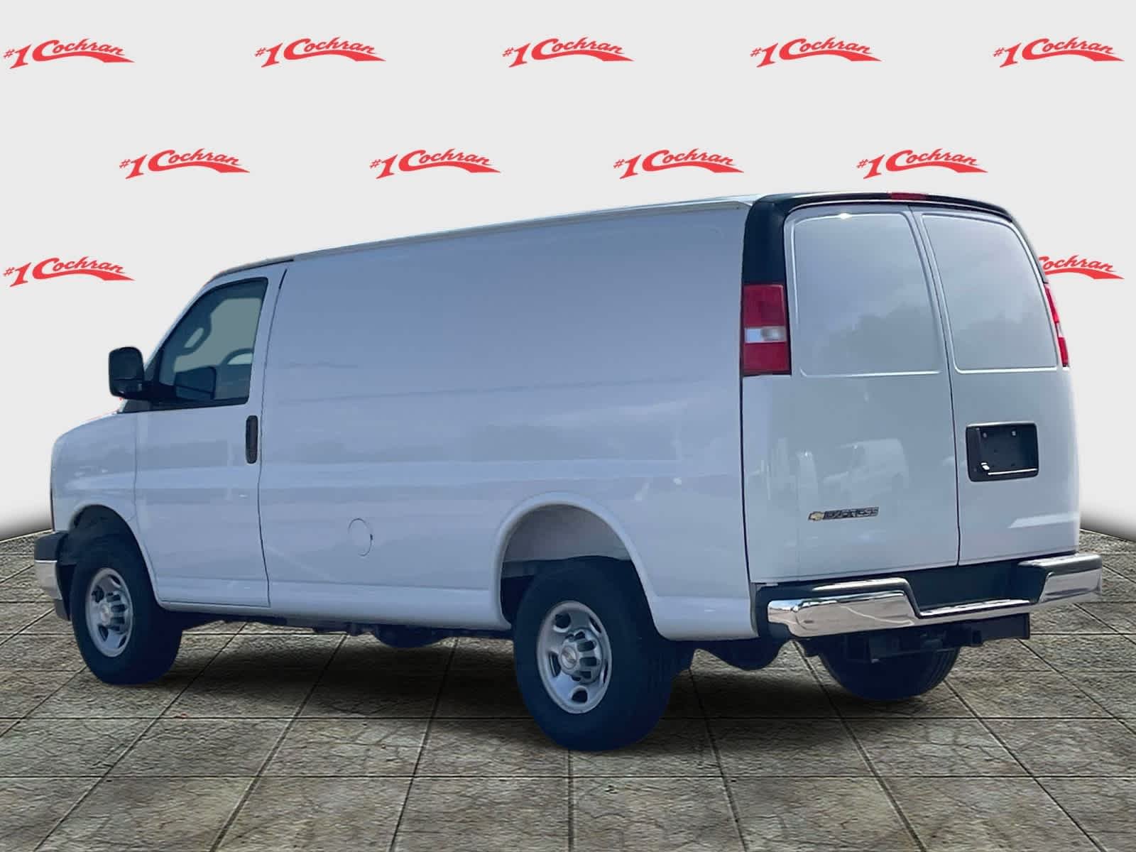 New 2026 Summit White Chevrolet WT image 5