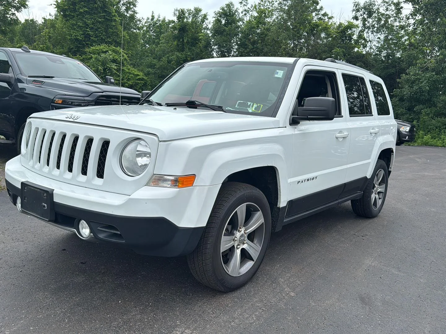 Used 2016 Bright White Clearcoat Jeep High Altitude Edition image 7