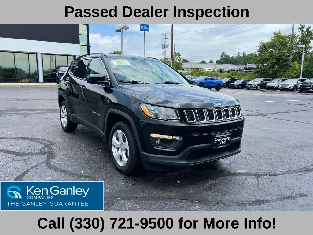 Used 2019 Black Jeep Latitude image 5
