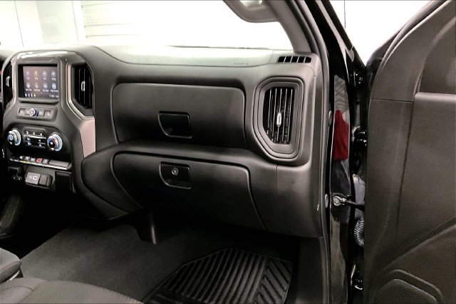 Used 2026 Onyx Black GMC Pro image 18