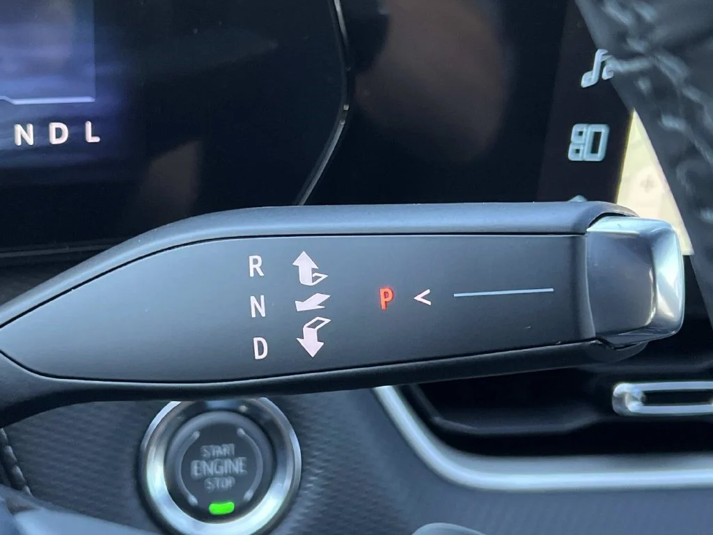 New 2027 Lakeshore Blue Metallic Chevrolet LT image 24