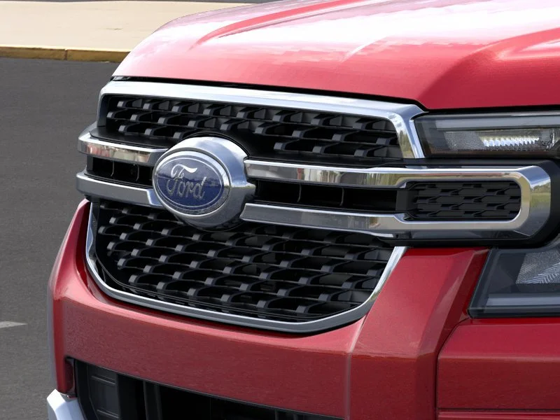 New 2025 Ruby Red Metallic Tinted Clearcoat Ford XLT image 17