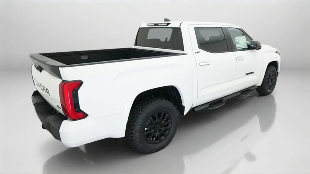 2026 Toyota Tundra SR5 - Photo 9
