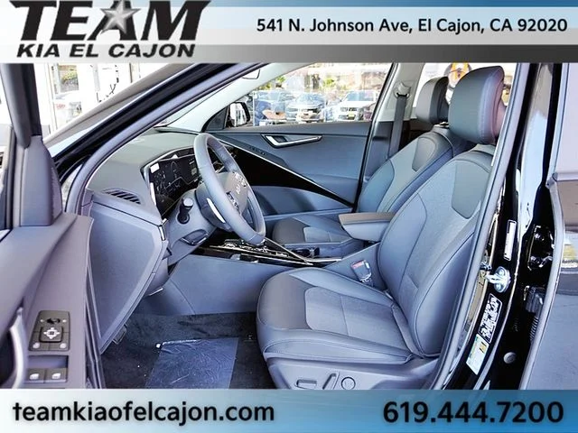 New 2026 Black Kia Wind image 18