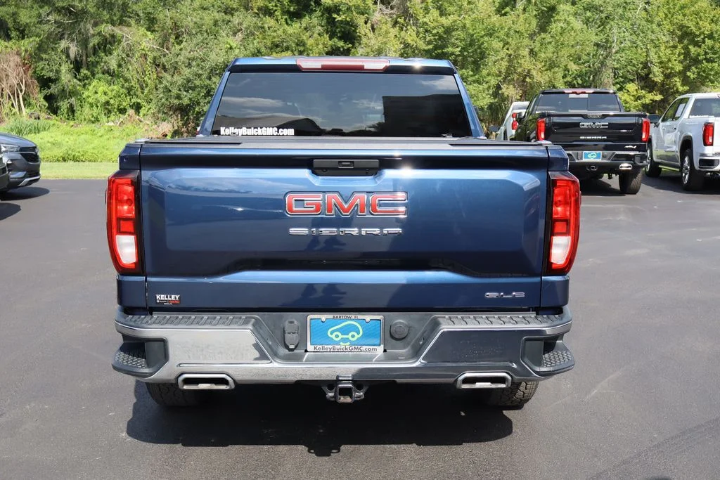 Used 2020 Blue GMC SLE image 8