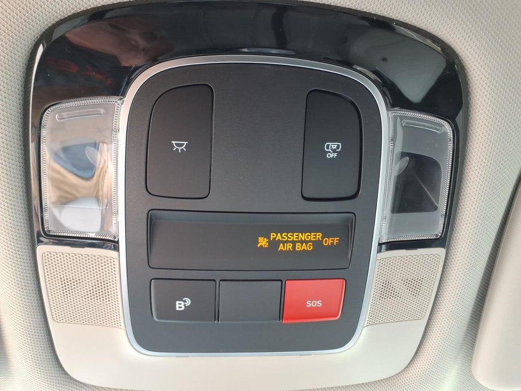 New 2026 Black Hyundai SEL FWD image 22